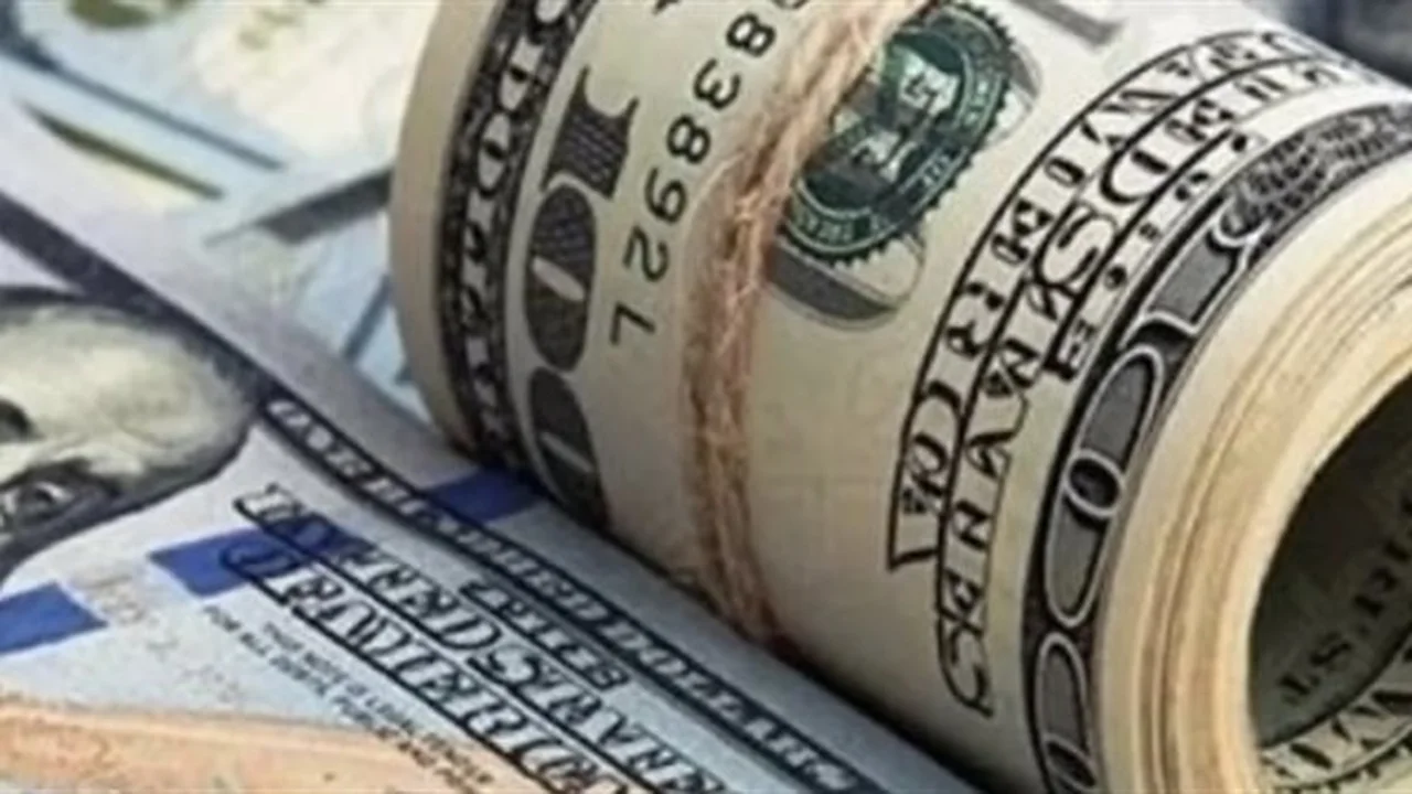 تطورات جديدة في سعر الدولار بالبنوك خلال تعاملات اليوم الخميس 26 فبراير